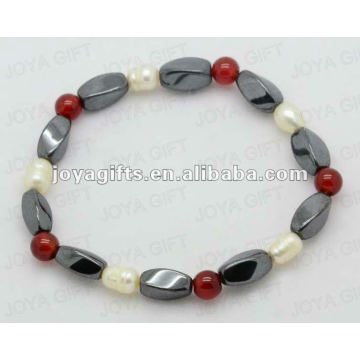 Bracelet en perles à l&#39;érable rouge en hématite